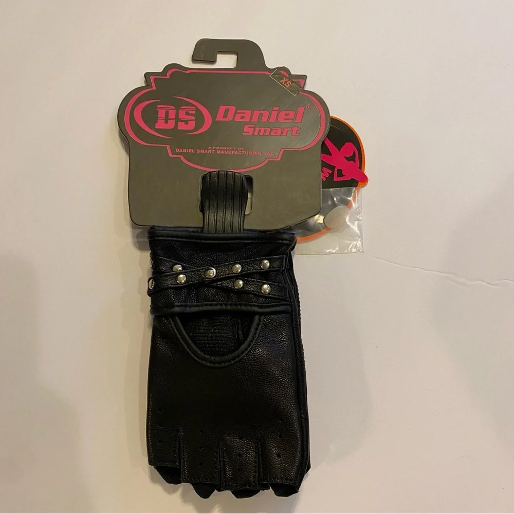 Boltluxe Black Leather Fingerless Gloves - XS - NWT Daniel Smart DS85 Motorcycle